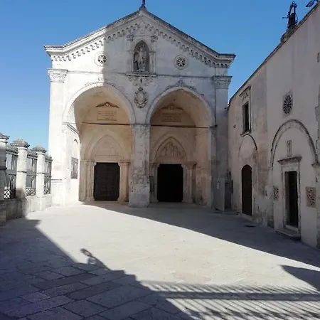 Bed and Breakfast Biancofiore Σαν Τζιοβάνι Ροτόντο